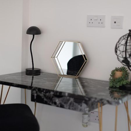 Travard Apartments Yiewsley Εξωτερικό φωτογραφία